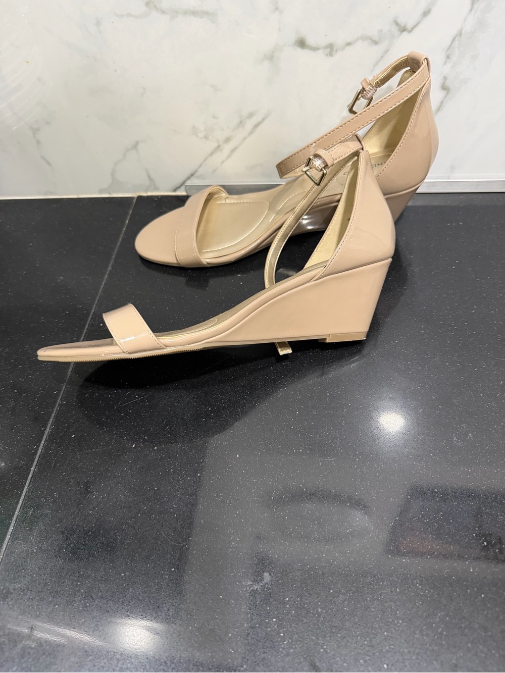 Bandolino omira womens  Nude Patent Ankle-Tie wedge Sandals